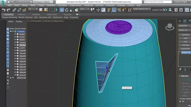 Екранна снимка към: Защо след прилагане на симетрия не получавам желания резултат?