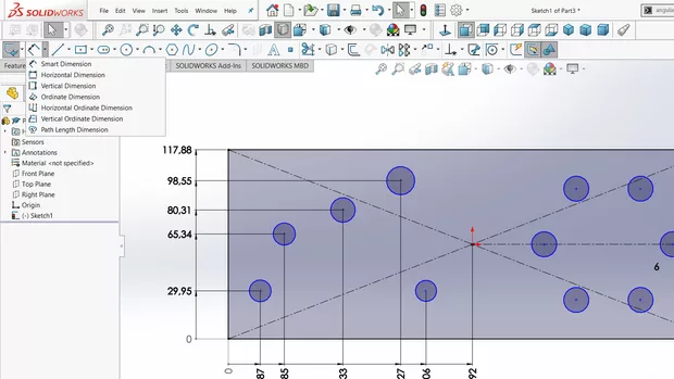 Екранна снимка към: Защо при мен Angular running dimension не е активна? 