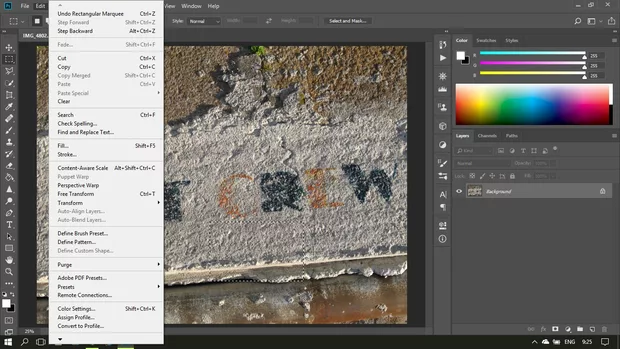 Екранна снимка към: Защо в Adobe Photoshop СС Version: 19.1.2 20180302.r x64 липсва командата Content Aware Fill. В коя версия е добавена?