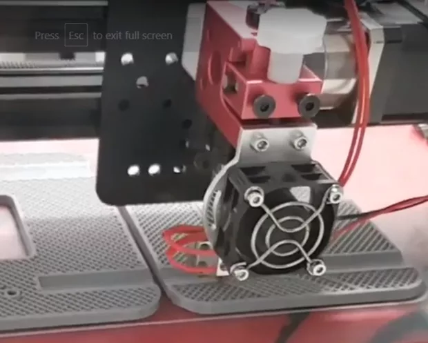 Екранна снимка към: Може ли автоматично да се създаде тънкостенно тяло с определена структура на запълване?